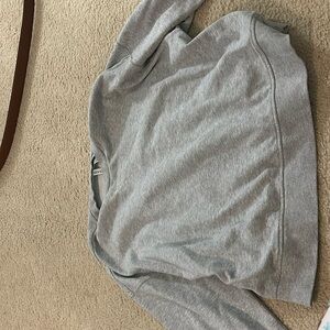 gray H&M crew neck size large